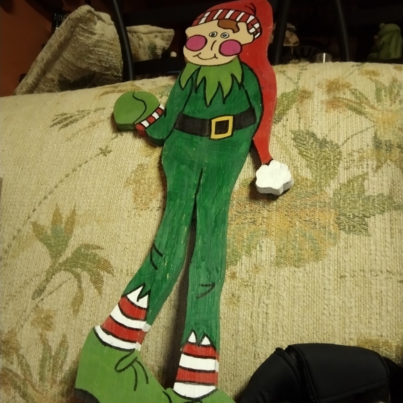 Elf with Santa stop here sign - Picture 1 of 3